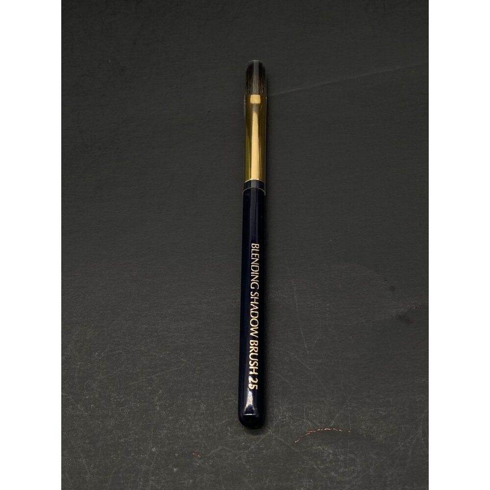 Estee Lauder Blending Shadow Brush 25